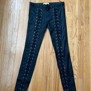 Hot‎ & delicious  lace up pants L A9